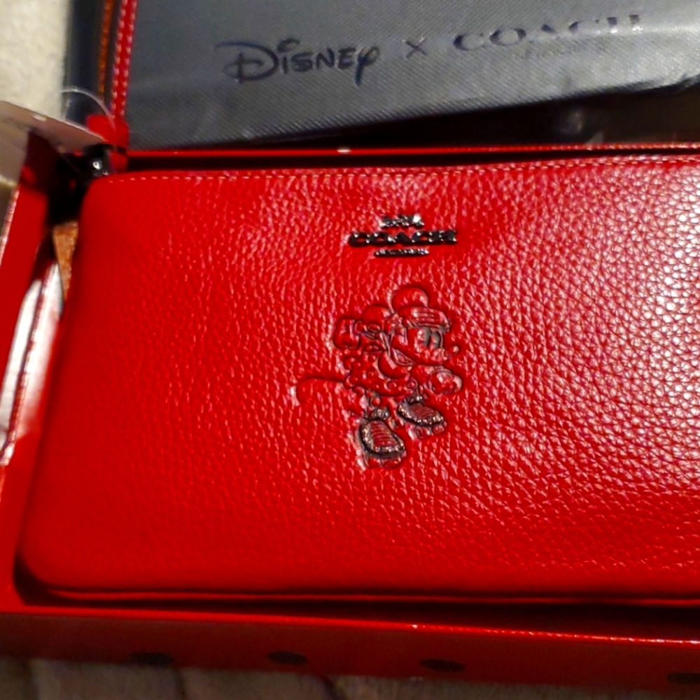 Host pick firm Coach and Disney collaboration wristlet red new boxed free gift
